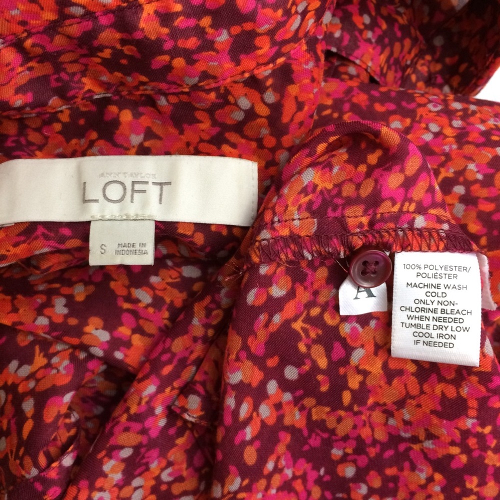 🎈3/$20 LOFT Wine Semi-Sheer Button Up Long Sleeve - Picture 5 of 5